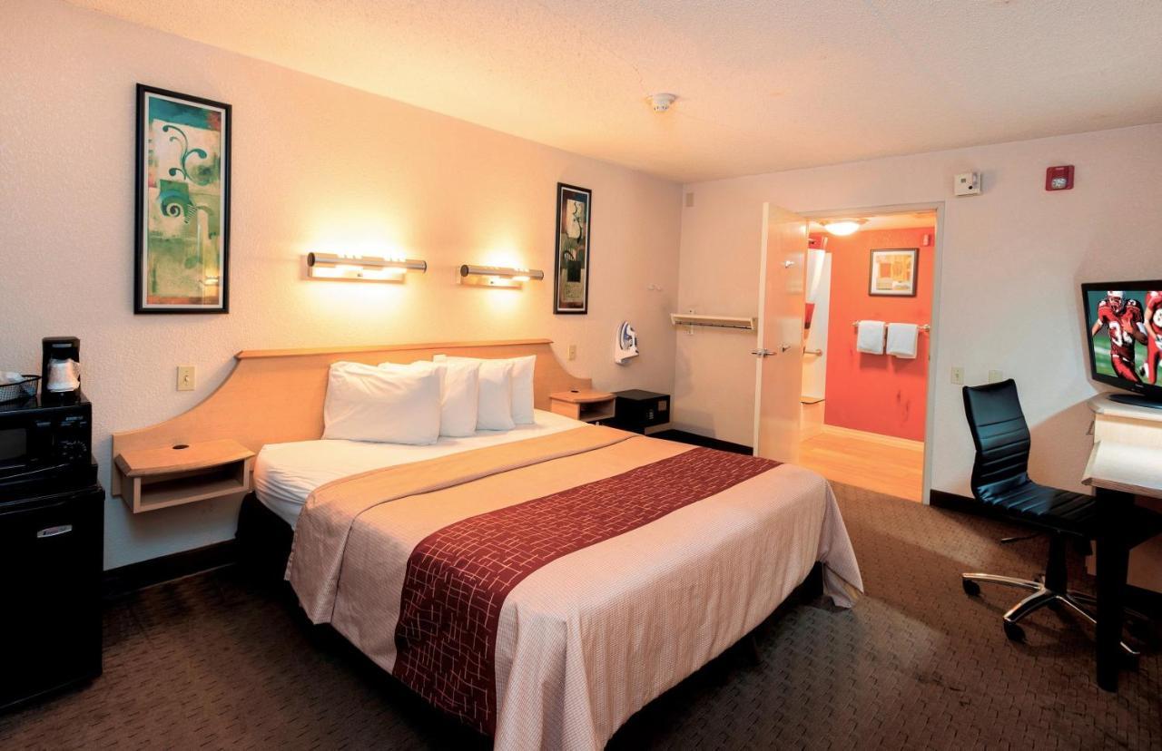 Red Roof Inn San Antonio Airport Dış mekan fotoğraf